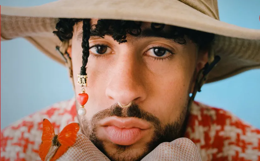 Reportan que Bad Bunny DEMANDÓ a un fanático por grabar sus conciertos