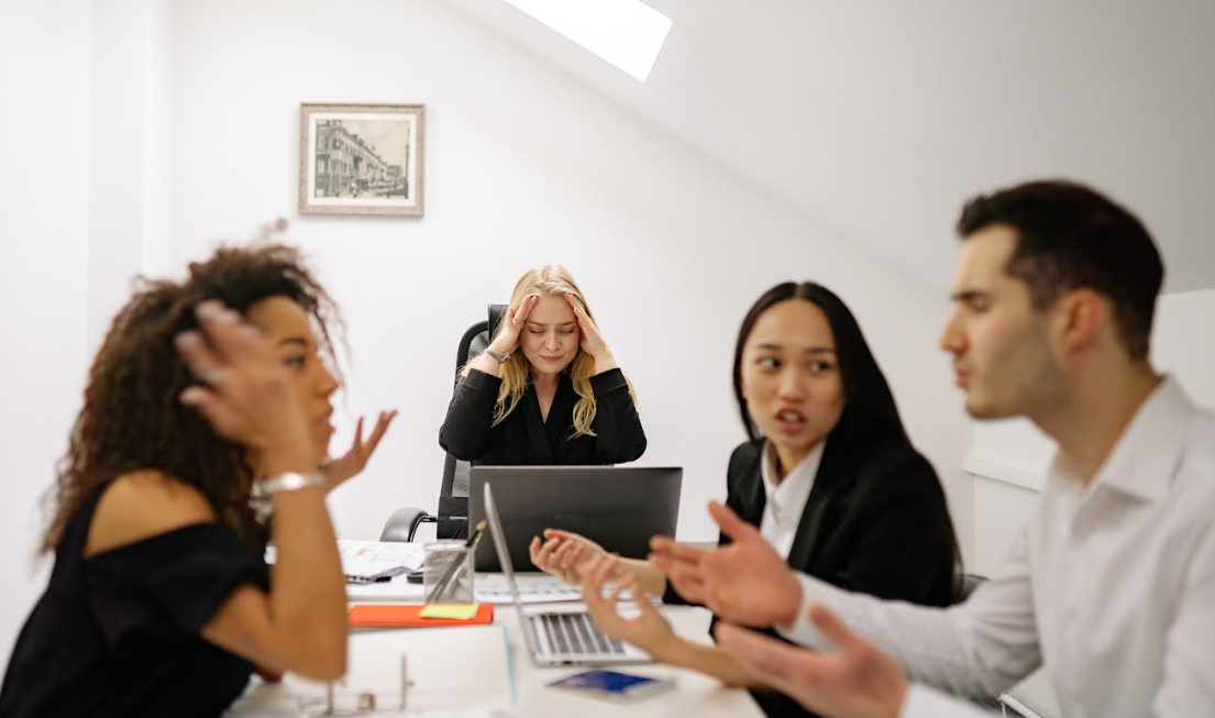 ENTORNO LABORAL – Lo que deberías saber sobre LA RENUNCIA SILENCIOSA
