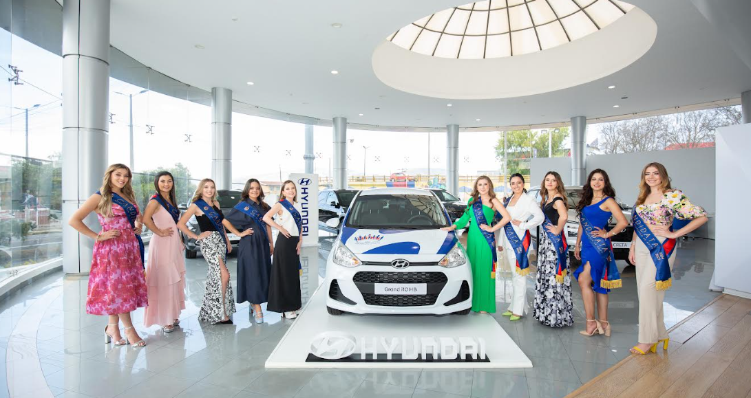 Hyundai recibió a las candidatas a Reina de Quito para conocer el vehículo que recibirá la ganadora del certamen